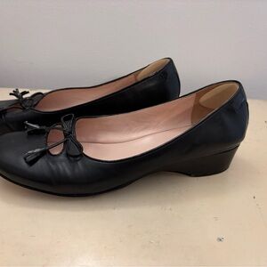 Taryn Rose Black Women's Flats with Bow Detail